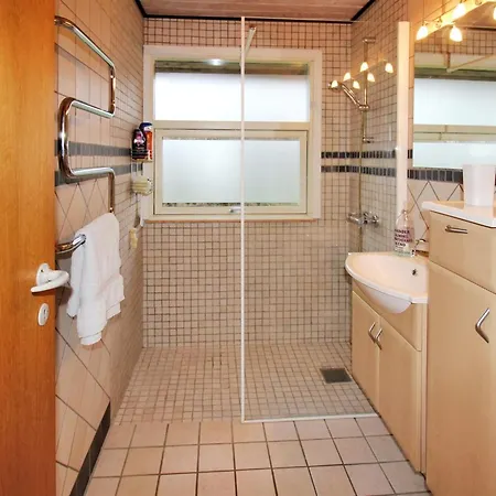 Nyaraló Arton - 300m From The Sea By Interhome *