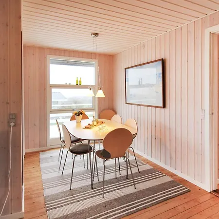 Holiday home Arton - 300m From The Sea By Interhome